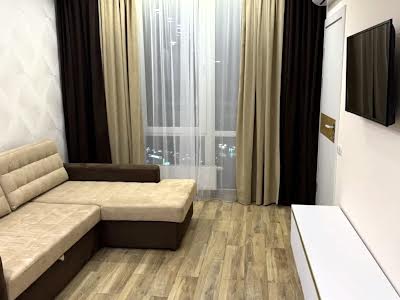 квартира за адресою Дніпровська набережна вул., 16-Г