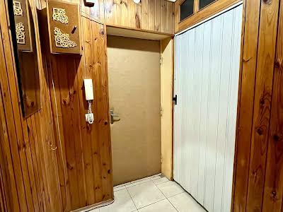 квартира за адресою Сулеймана Стальського вул., 20