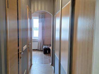 квартира за адресою Ревуцького вул., 44