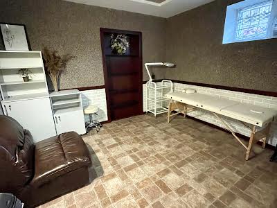 коммерческая по адресу Ирпень, Выговского ул. (Суворова), 9а