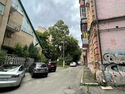 квартира по адресу Алли Горської пер. (Чеслава Бєлінського), 10