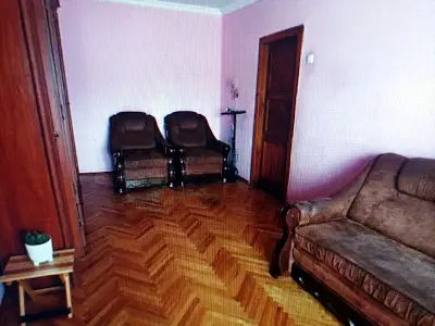 квартира за адресою Будівельників вул., 12