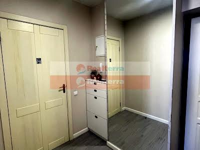квартира за адресою Метрологічна вул., 15