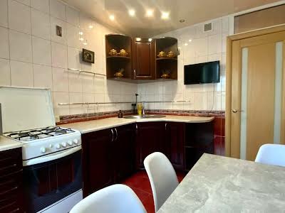 квартира за адресою Драгоманова вул., 5