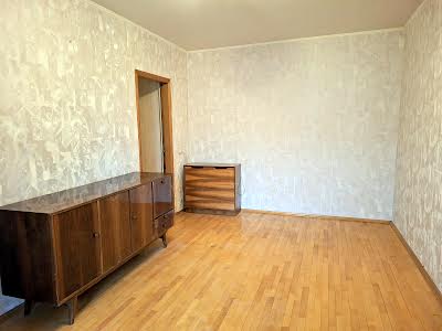 квартира за адресою Київ, Драгоманова вул., 17