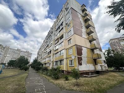 квартира за адресою Рональда Рейгана вул., 11-А