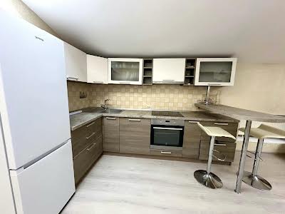 квартира за адресою Валерія Лобановського вул., 21
