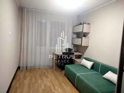 квартира за адресою Зої Гайдай вул., 10