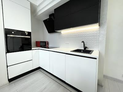 квартира по адресу Практичная ул., 3