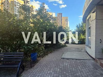 квартира за адресою Анни Ахматової вул., 45