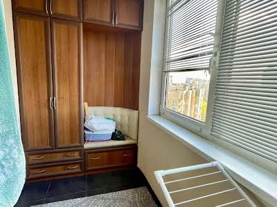 квартира по адресу Червоной Калины просп. (Владимира Маяковского), 72