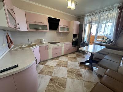 квартира за адресою Олени Пчілки вул., 6