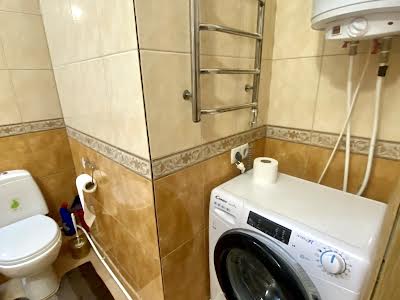 квартира за адресою Миколи Ушакова вул., 1-В