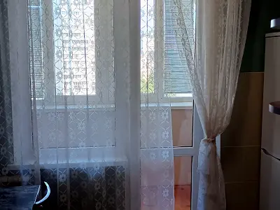 квартира за адресою Каштанова вул., 8-Б