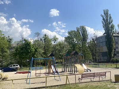 квартира за адресою Сулеймана Стальського вул., 16
