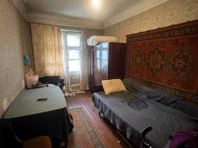 квартира по адресу Строителей ул., 27