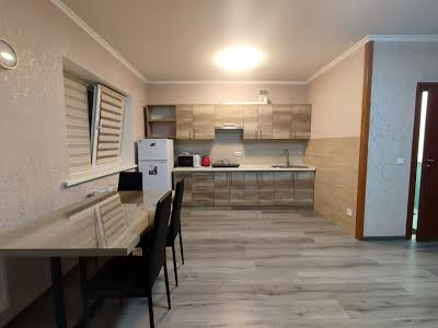квартира за адресою Зодчих вул., 30