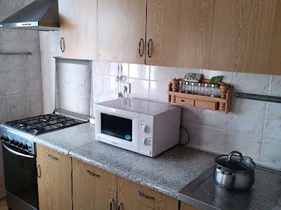 квартира по адресу Драгоманова ул., 42-А
