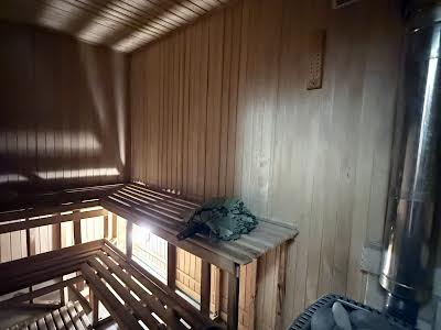 будинок за адресою Листопадна вул.