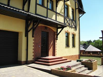 будинок за адресою с. Лісники, Стежки вул.