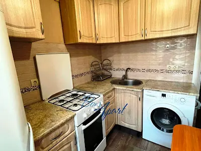 квартира за адресою Озерна вул., 12