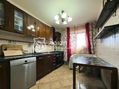 квартира за адресою Прирічна вул., 17-Д