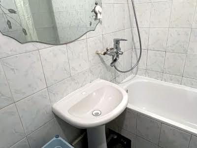 квартира за адресою Бориса Гмирі вул., 9-А