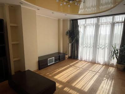 квартира за адресою Макіївська вул., 8