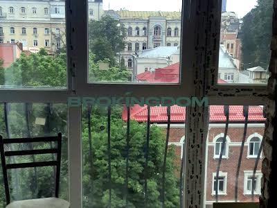 квартира за адресою Шовковична вул., 13/2