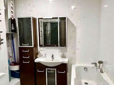квартира по адресу Героїв Оборони ул., 10-А