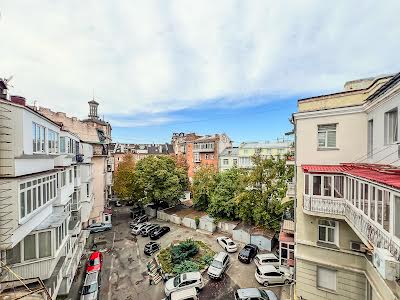 квартира по адресу Лютеранская ул., 28/19