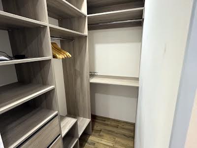 квартира за адресою Київ, Дніпровська набережна вул., 16-Г