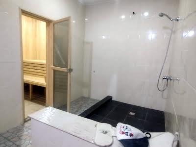 будинок за адресою с. Гнідин, Центральна вул., 11