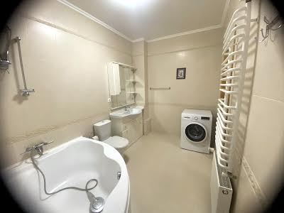 квартира за адресою Раїси Окіпної вул., 8