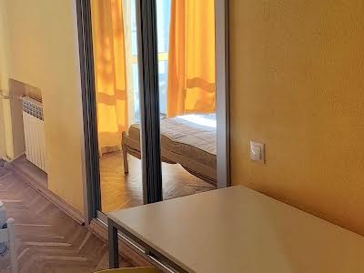 квартира за адресою Велика Васильківська вул. (Червоноармійська), 52