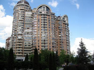 квартира за адресою Старонаводницька вул., 6-Б