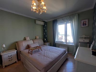 квартира за адресою Дмитрівська вул., 69