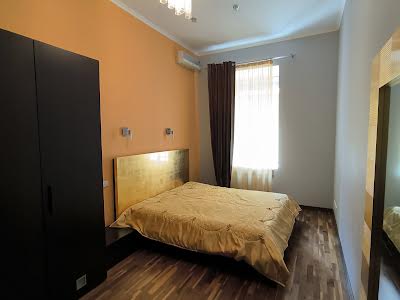 квартира за адресою Хрещатик вул., 22