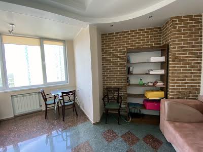 квартира по адресу Миколы Бажана просп., 12