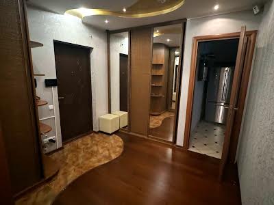 квартира за адресою Дніпровська набережна вул., 26