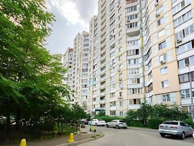 квартира за адресою Вишняківська вул., 13-Б