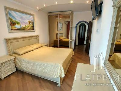 квартира по адресу освіти, 14а