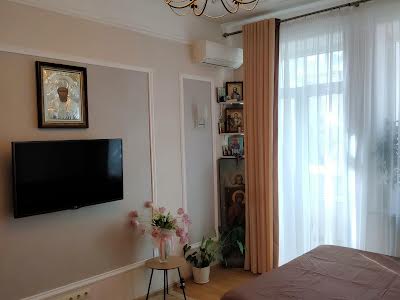 квартира за адресою Гоголівська вул., 42-А