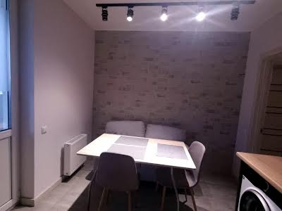 квартира за адресою Сергія Данченка вул., 28а