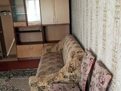 кімната за адресою Олександра Махова вул. (Жолудєва), 6