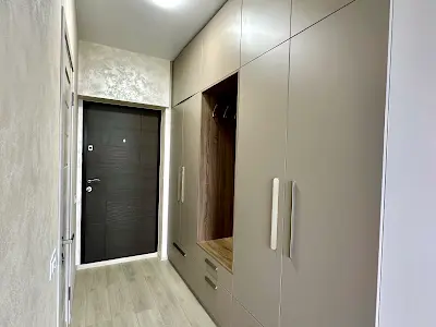 квартира за адресою Любомира Гузара просп. (Космонавта Комарова), 11