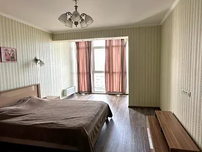 квартира за адресою с. Святопетрівське, Богдана Хмельницького вул., 11-В