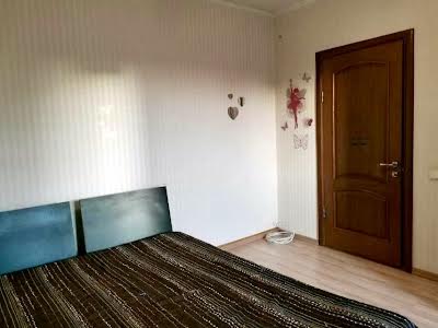 квартира за адресою Автозаводська вул., 61