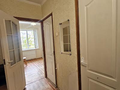 квартира за адресою Святоюріївська вул., 32