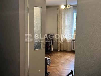 квартира за адресою Старонаводницька вул., 6
